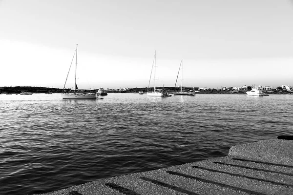 Grekland Nära Kusten Båt Och Yacht Och Sunrise Ljuset — Stockfoto