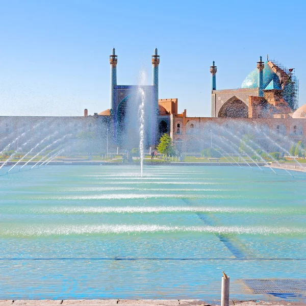 Iran Antigua Mezquita Cuadrada Fuente Luz Fondo Agua — Foto de Stock