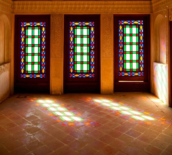 Iran Borrão Cores Das Janelas Antiga Mesquita Luz Cênica Tradicional — Fotografia de Stock