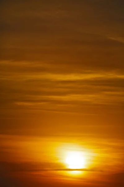 En Sudáfrica puesta de sol roja en la nube — Foto de Stock