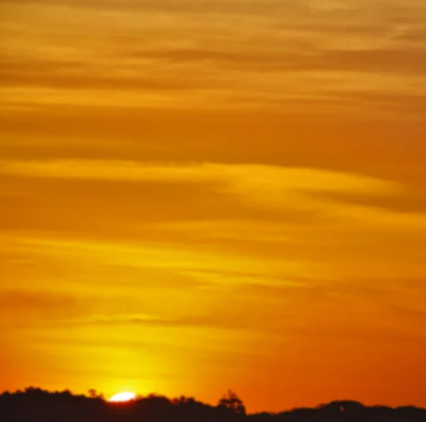 En Sudáfrica puesta de sol roja en la nube —  Fotos de Stock