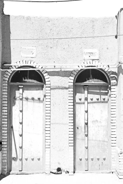 In   iran  old wooden  door — Stock Photo, Image