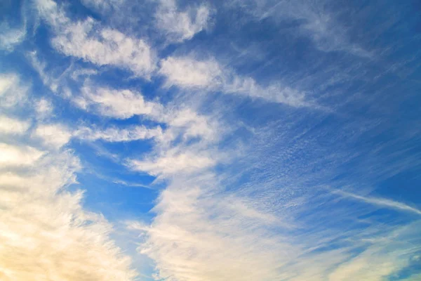 Naturaleza nube luz y cielo vacío — Foto de Stock