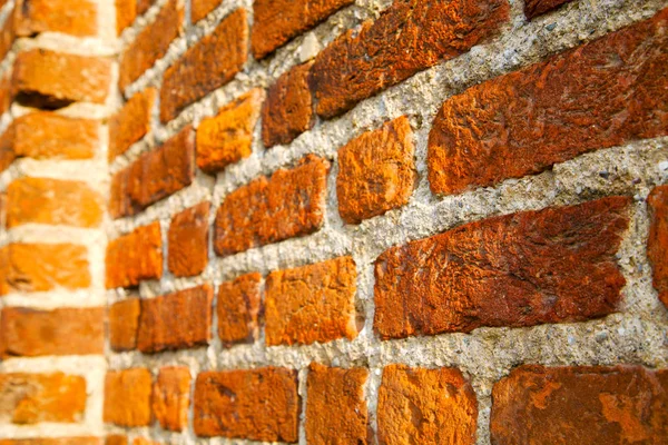 Milão em itália igreja velha tijolo parede de concreto — Fotografia de Stock
