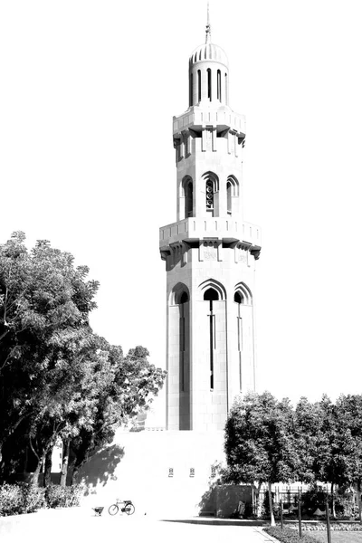 Em oman muscat a antiga mesquita — Fotografia de Stock