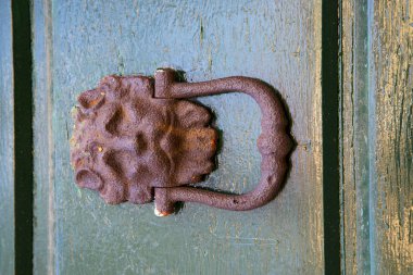   Kapı olgusu olona italy