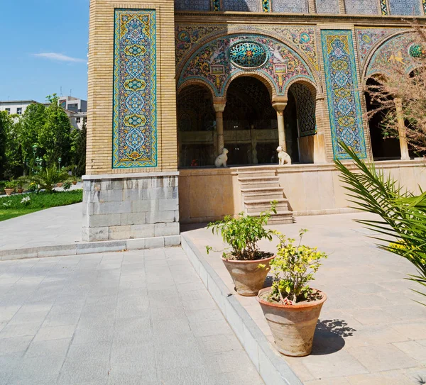 Iran Antikt Palats Golestan Gate Och Trädgård Gamla Eritage Och — Stockfoto