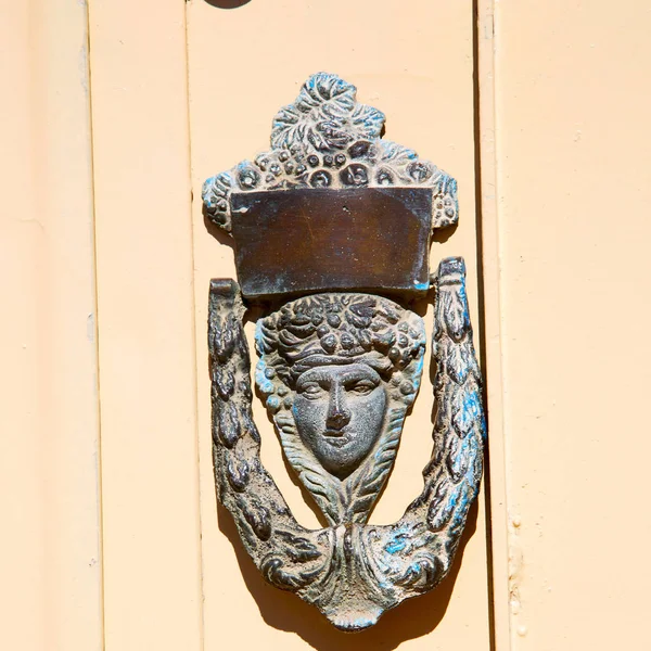 Oskärpa Iran Antika Dörren Ingång Och Dekorativa Handtag För Bakgrund — Stockfoto
