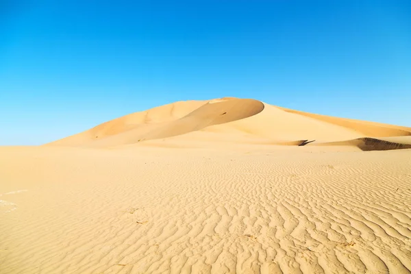 Dunas Arenosas Sob Céu Azul Claro Oman Esfregue Khali — Fotografia de Stock