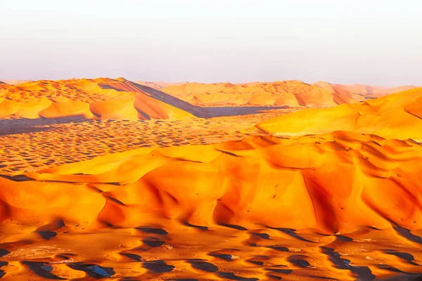 In oman oude desert rub al khali de lege kwartaal en buiten — Stockfoto