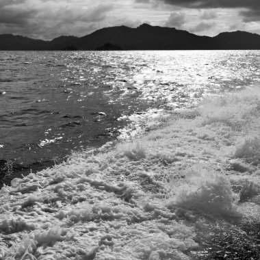 Pasifik Okyanusu bulutlar ve ışıklar 