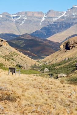   Güney Afrika ıssızlık vadisinde 