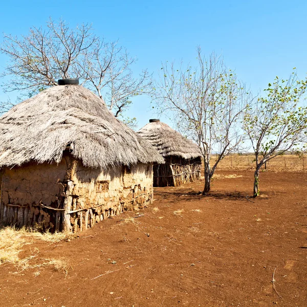 In lesotho straat dorp in de buurt van binnenplaats — Stockfoto