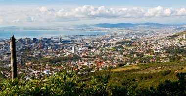 Güney Afrika cape town şehir manzarası içinde dağ 