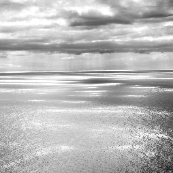 En Afrique du Sud littoral près de la lumière — Photo