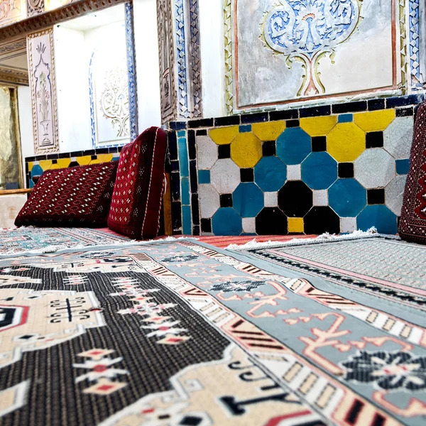 In iran   hammam  carpet — Stock Photo, Image