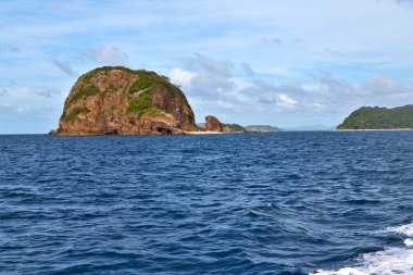   Tekne ve Pasifik Okyanusu görünümünden   