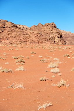 Çölde kum ve dağ macera hedef