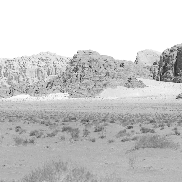 En la arena del desierto y destino de aventura de montaña — Foto de Stock