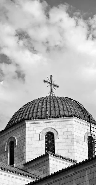 The chatolic church and the cross — Stock Photo, Image