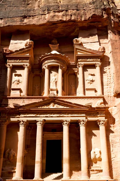 Ancien monastère l'une des plus belles merveilles du monde — Photo