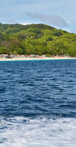 Una vista desde el barco y el océano Pacífico — Foto de Stock