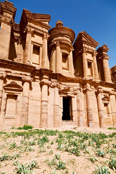 Le site antique de Pétra en jordan le monastère — Photo