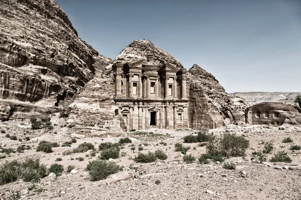 De antieke site van petra in Jordanië het klooster — Stockfoto
