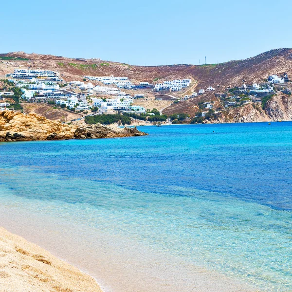 Скала море и пляж в Европе Греция mykonos остров синий — стоковое фото
