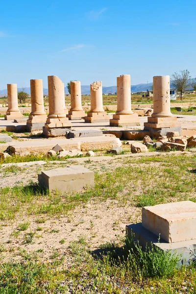 Em iran pasargad a velha construção — Fotografia de Stock