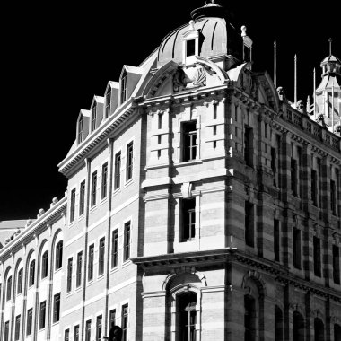  Güney Afrika eski kilisede şehir merkezinde  