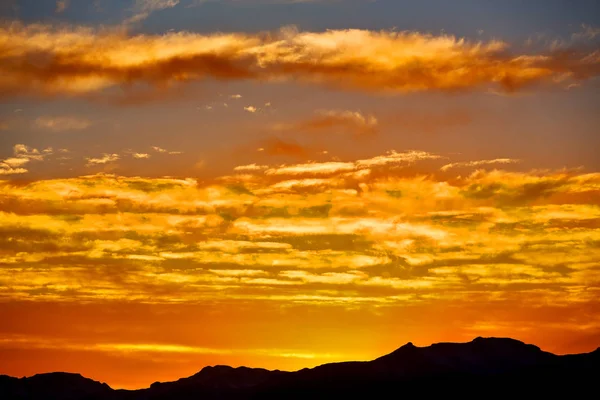 Naturaleza nube luz y cielo vacío —  Fotos de Stock