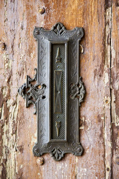 Post    closed wood lombardy italy  varese azzate — Stock Photo, Image