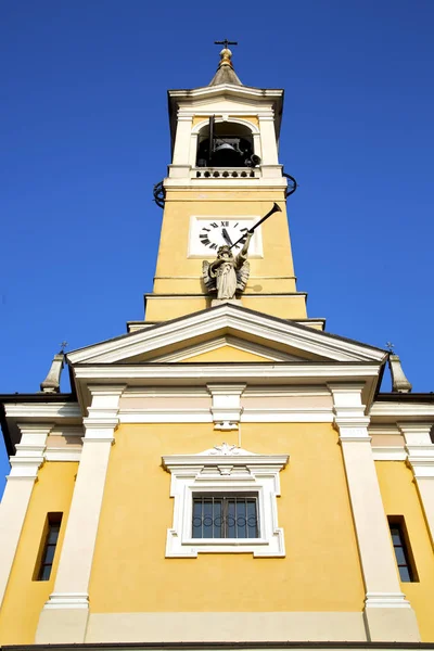 Tromba cislago vecchio astratto italia il campanile soleggiato — Foto Stock