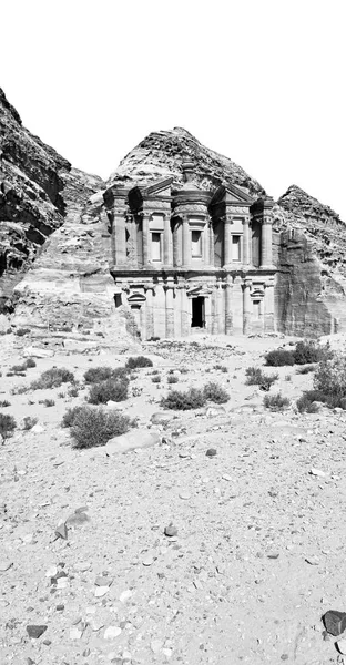 Античне місце Петри в Йорданії монастир — стокове фото