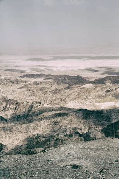 Na montanha a vista do castelo antigo — Fotografia de Stock