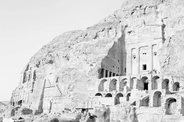 Tomb in the antique site of petra in jordan — Stock Photo, Image