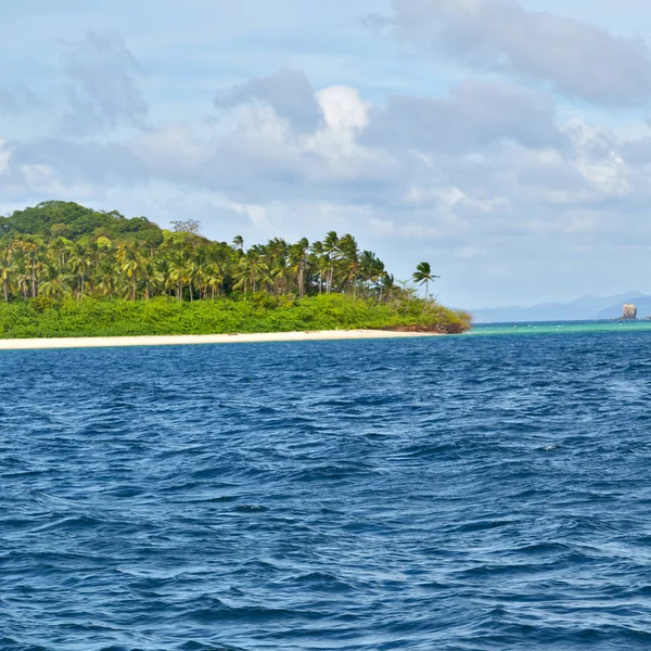 Una vista desde el barco y el océano Pacífico — Foto de Stock