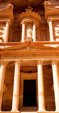  eski manastır güzel dünyasına merak ediyorum