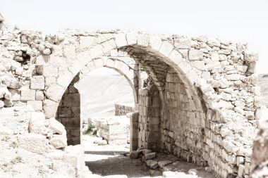 eski kast ve onun kalıntıları gökyüzünde