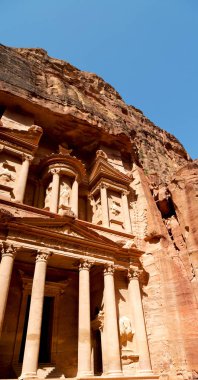  eski manastır güzel dünyasına merak ediyorum