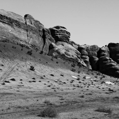 Çölde kum ve dağ macera hedef