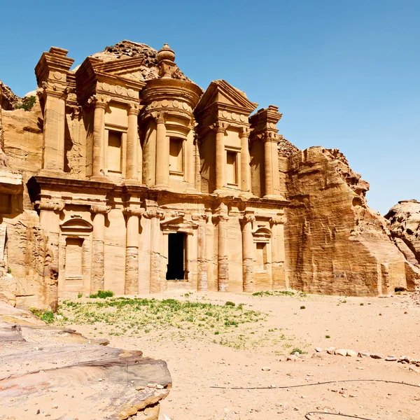 Παλαιά ιστοσελίδα της πέτρας στην Ιορδανία το μοναστήρι — Φωτογραφία Αρχείου