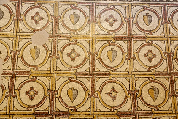 La mosaïque antique de tuiles décoratives romaines en céramique — Photo