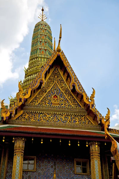 Bangkok Templo Tailândia Abstrato Cruz Cores Telhado Wat Ásia Céu — Fotografia de Stock