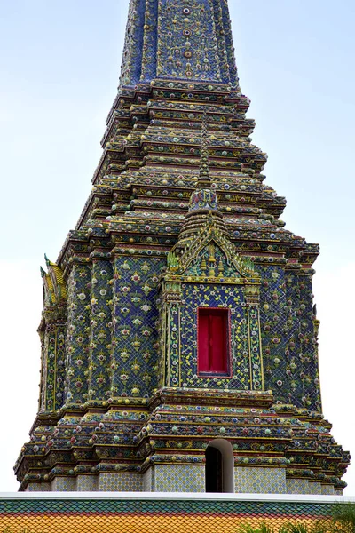 Thailand bangkok tempel abstracte cross kleuren dak wat pa — Stockfoto