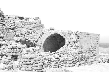 Jordan'ın eski kast kül shubak ve onun Kulesi gökyüzünde