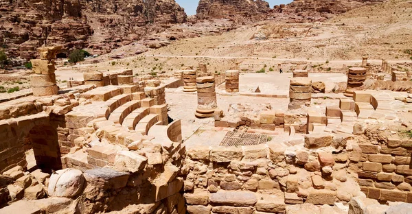 Petra Jordan Antigua Calle Llena Columnas Patrimonio Arquitectónico — Foto de Stock