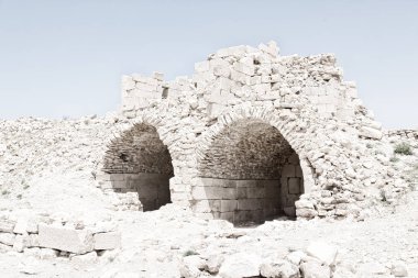 eski kast ve onun kalıntıları gökyüzünde