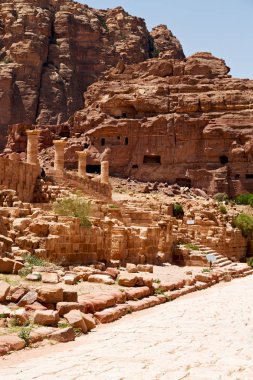  antika sokak tam varlıkları ve sütunlar